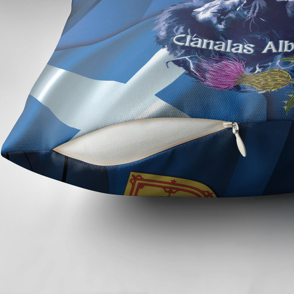 Cianalas Alba Scotland Pillow Cover Scottish Lion and Thistle Blue Version