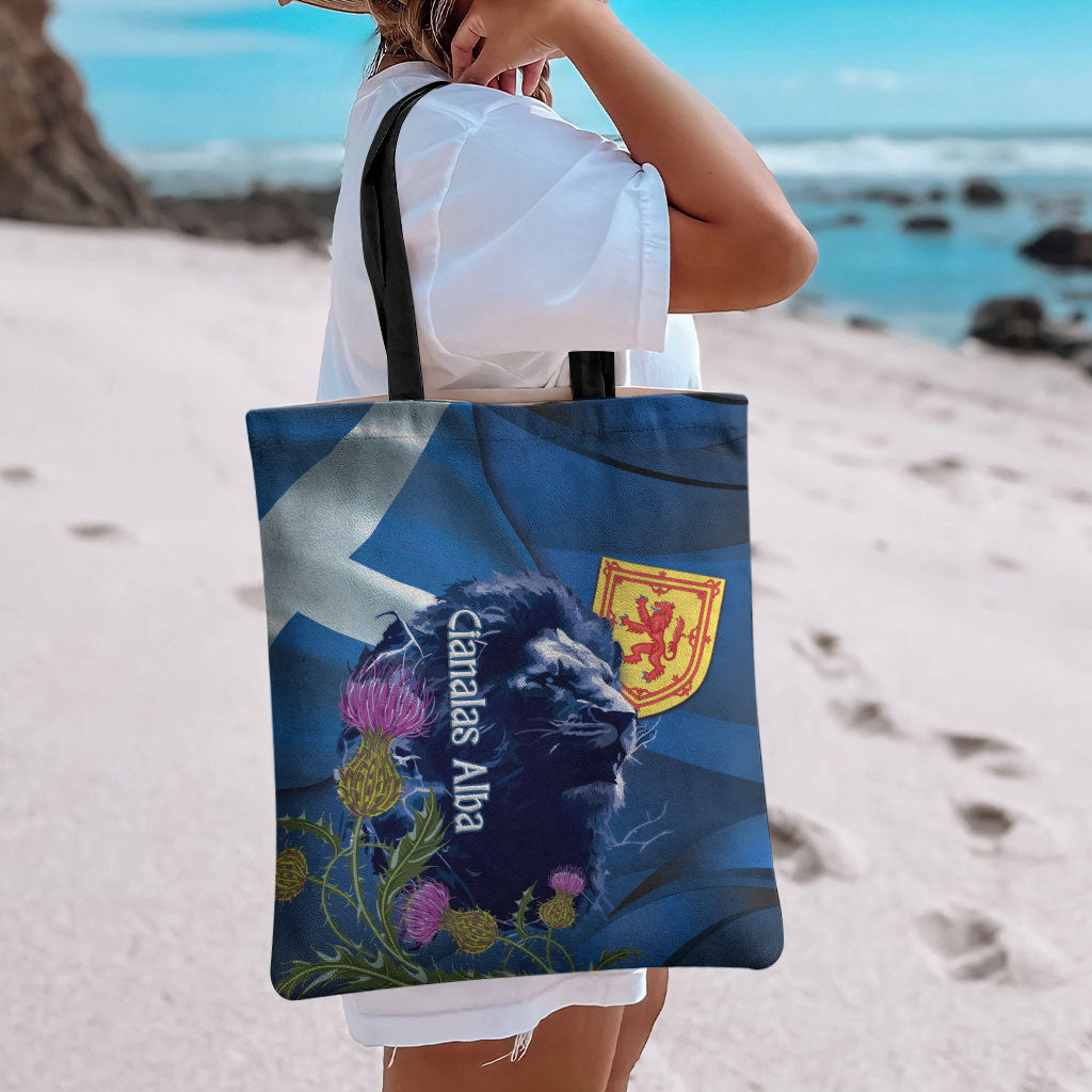 Cianalas Alba Scotland Tote Bag Scottish Lion and Thistle Blue Version
