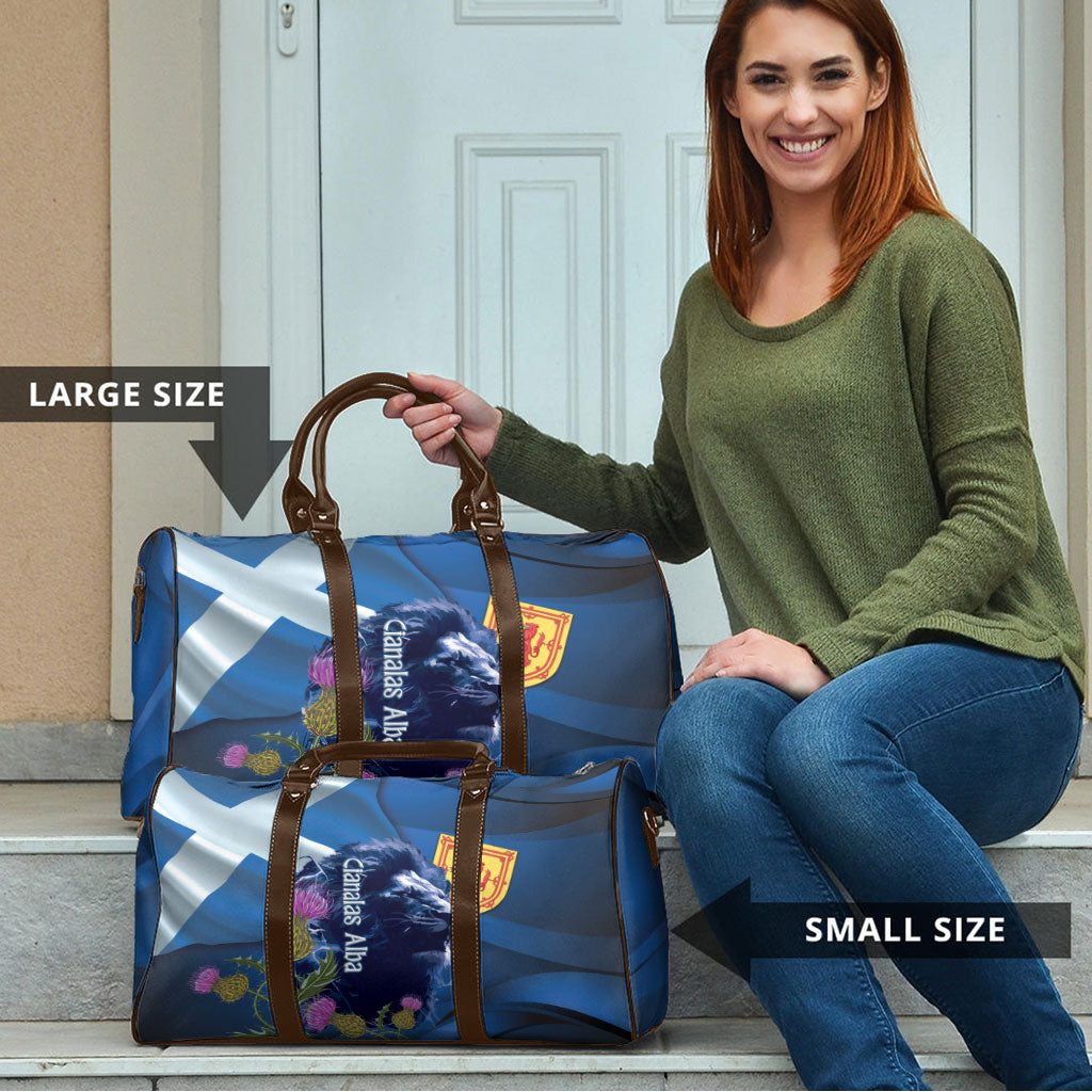 Cianalas Alba Scotland Travel Bag Scottish Lion and Thistle Blue Version