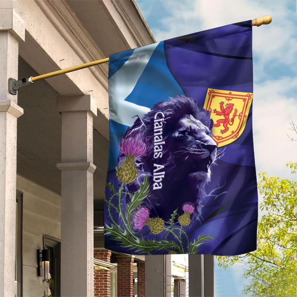 Cianalas Alba Scotland Garden Flag Scottish Lion and Thistle Purple Version