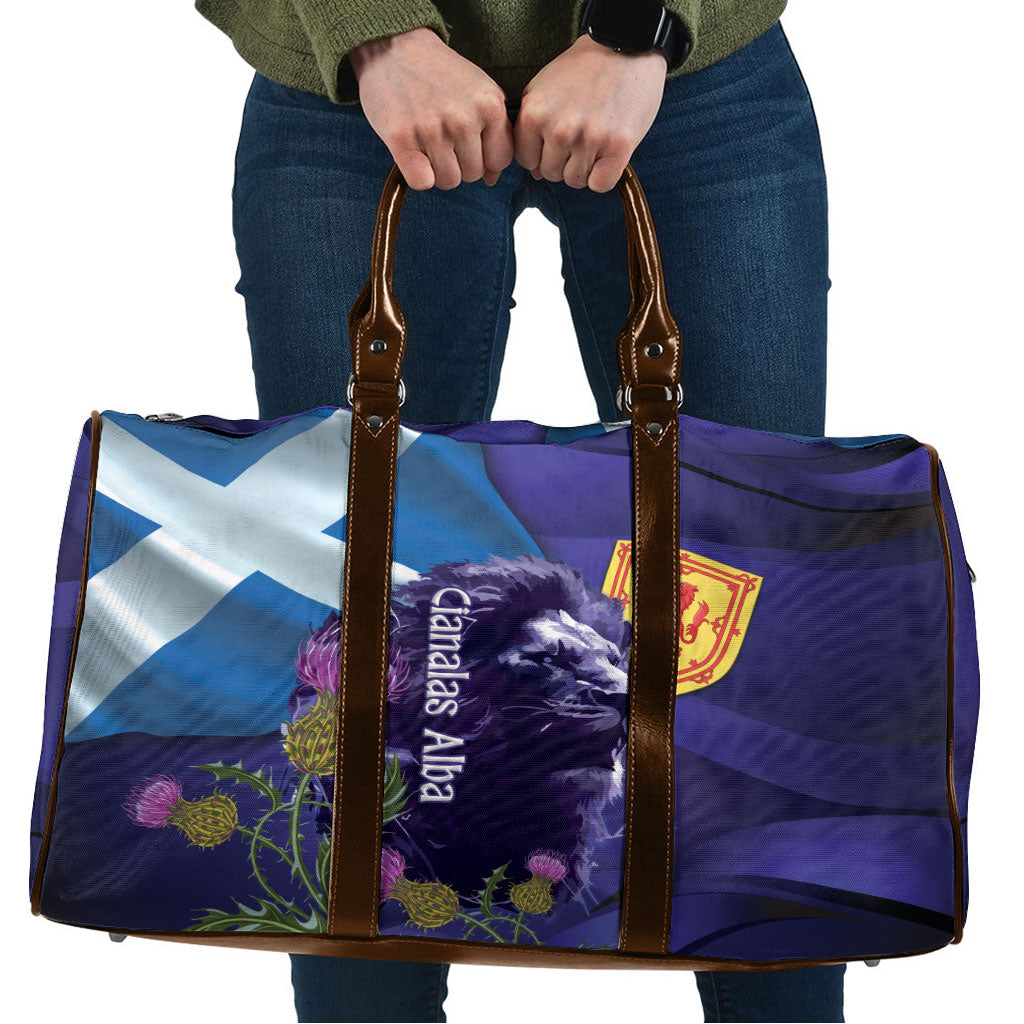 Cianalas Alba Scotland Travel Bag Scottish Lion and Thistle Purple Version