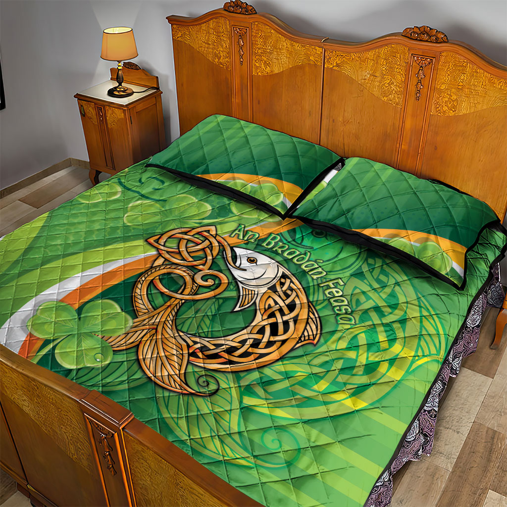 Salmon of Knowledge Ireland Quilt Bed Set Celtic Mythology An Bradan Feasa