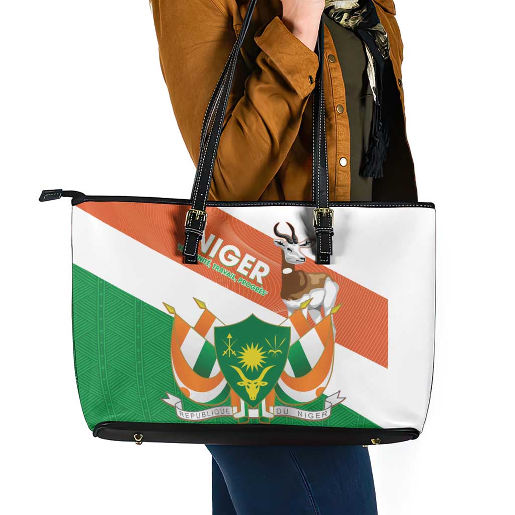Niger Republic Day Leather Tote Bag Coat Of Arms With Dama Gazelle - Wonder Print Shop