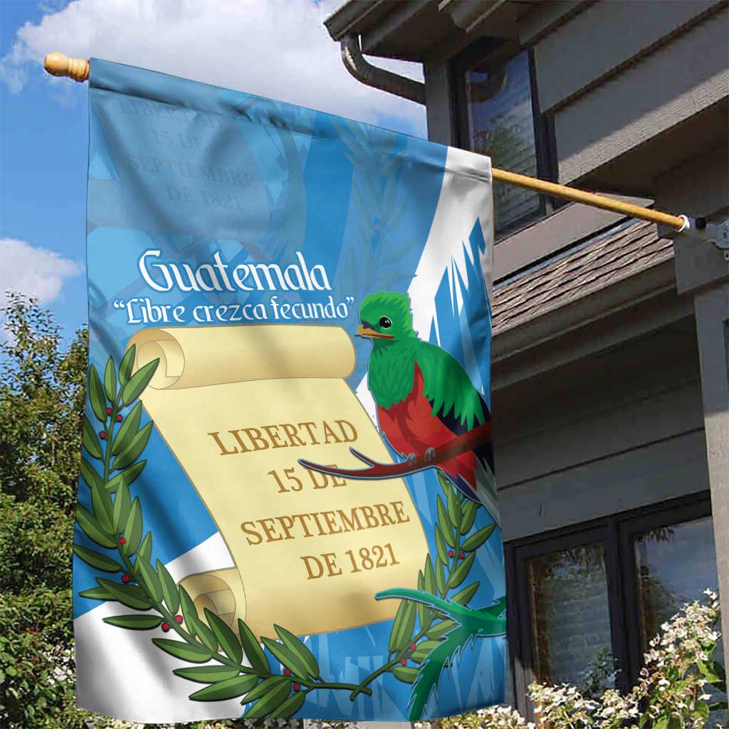 Guatemala Independence Day Garden Flag Coat Of Arms With Resplendent Quetzal Grunge Style - Wonder Print Shop