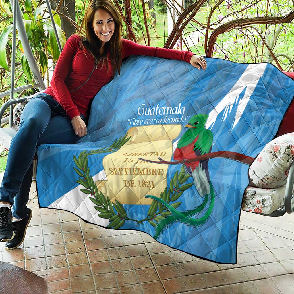 Guatemala Independence Day Quilt Coat Of Arms With Resplendent Quetzal Grunge Style - Wonder Print Shop