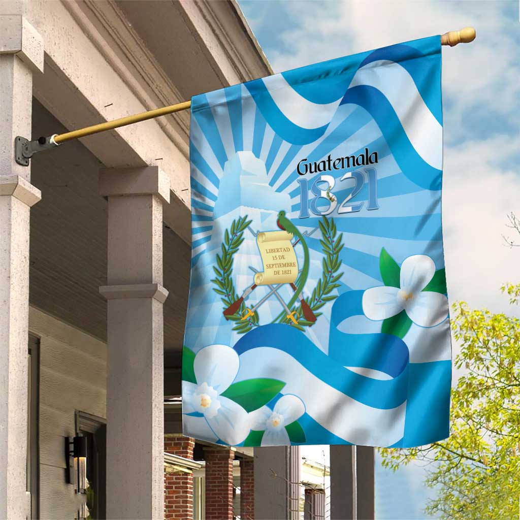 Guatemala Independence Day Garden Flag Since 1821 Coat Of Arms With Tikal - Wonder Print Shop