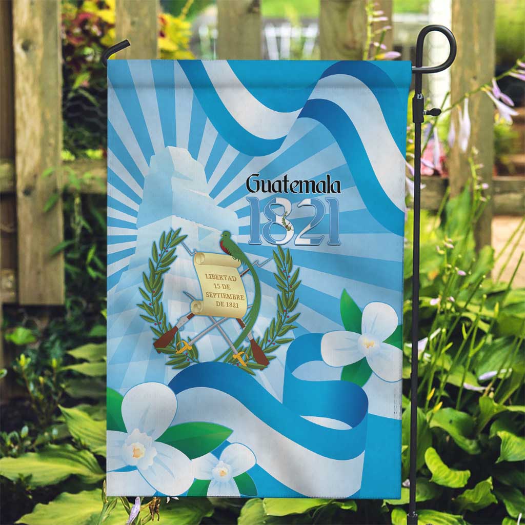 Guatemala Independence Day Garden Flag Since 1821 Coat Of Arms With Tikal - Wonder Print Shop