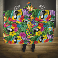 Macaw Parrot Brazil Hooded Blanket Maracas Seamless Tropical Flowers