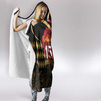 Kentucky Horse Racing Hooded Blanket Celebrating 151 Years Horseshoe With Roses