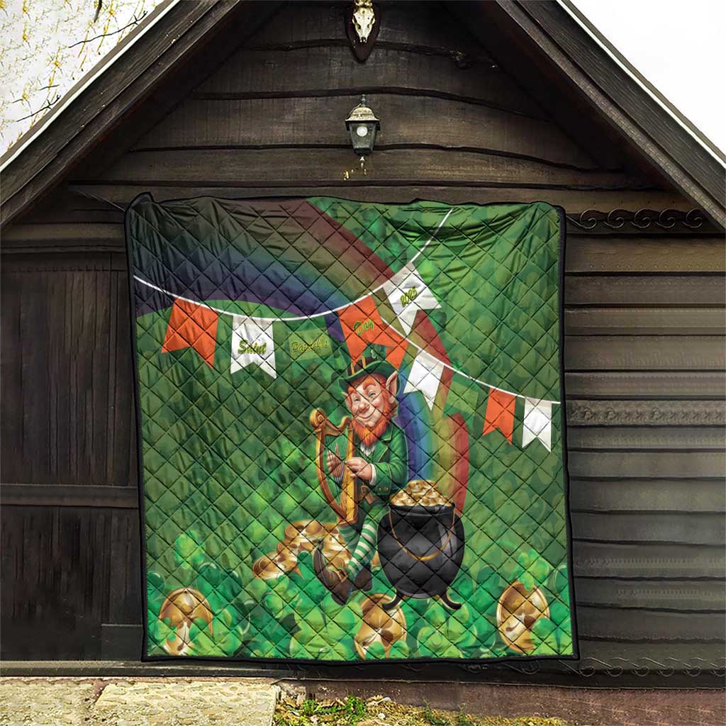 Happy Saint Patrick's Day Quilt Leprechaun With Irish Harp - Shamrock Pattern - Wonder Print Shop