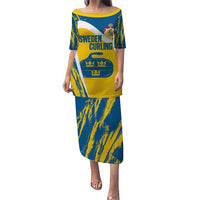 Custom Sweden Curling Puletasi Konungariket Sverige Tre Kronor Grunge Style - Wonder Print Shop