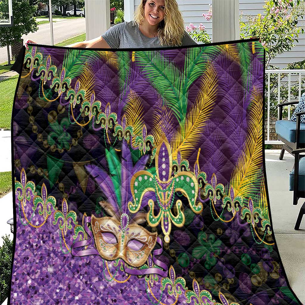 Fleur De Lis Mardi Gras Mask Quilt 504 NOLA Carnival Feathers Glitter Effect