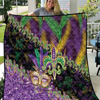 Fleur De Lis Mardi Gras Mask Quilt 504 NOLA Carnival Feathers Glitter Effect