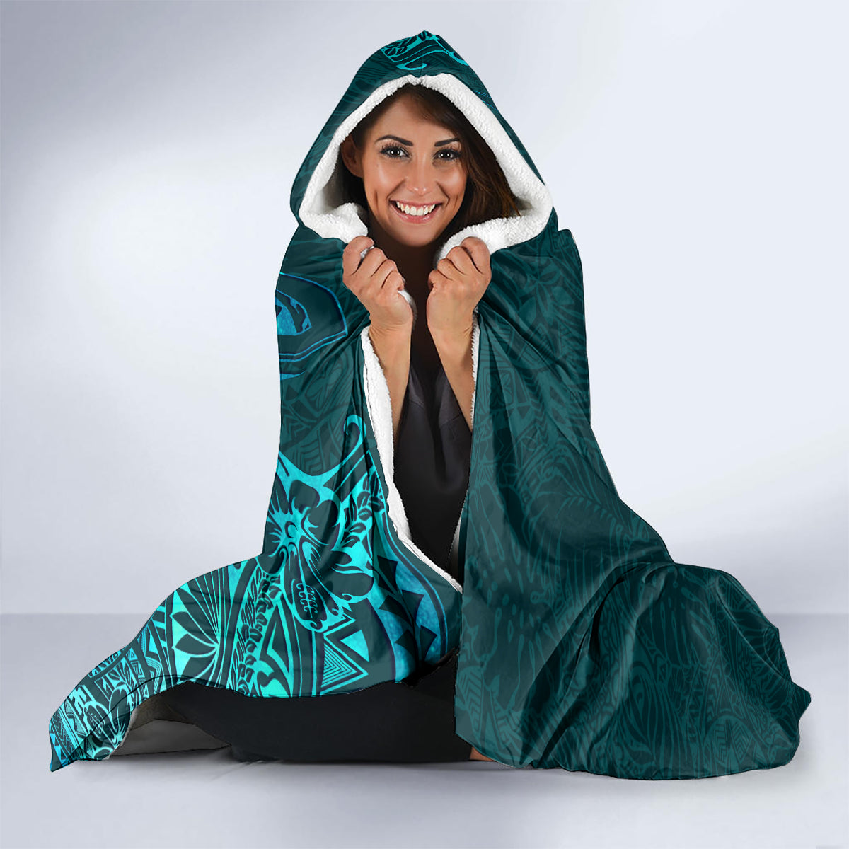 turquosie-polynesia-hooded-blanket-plumeria-tropical-leaves-with-galaxy-polynesian-art