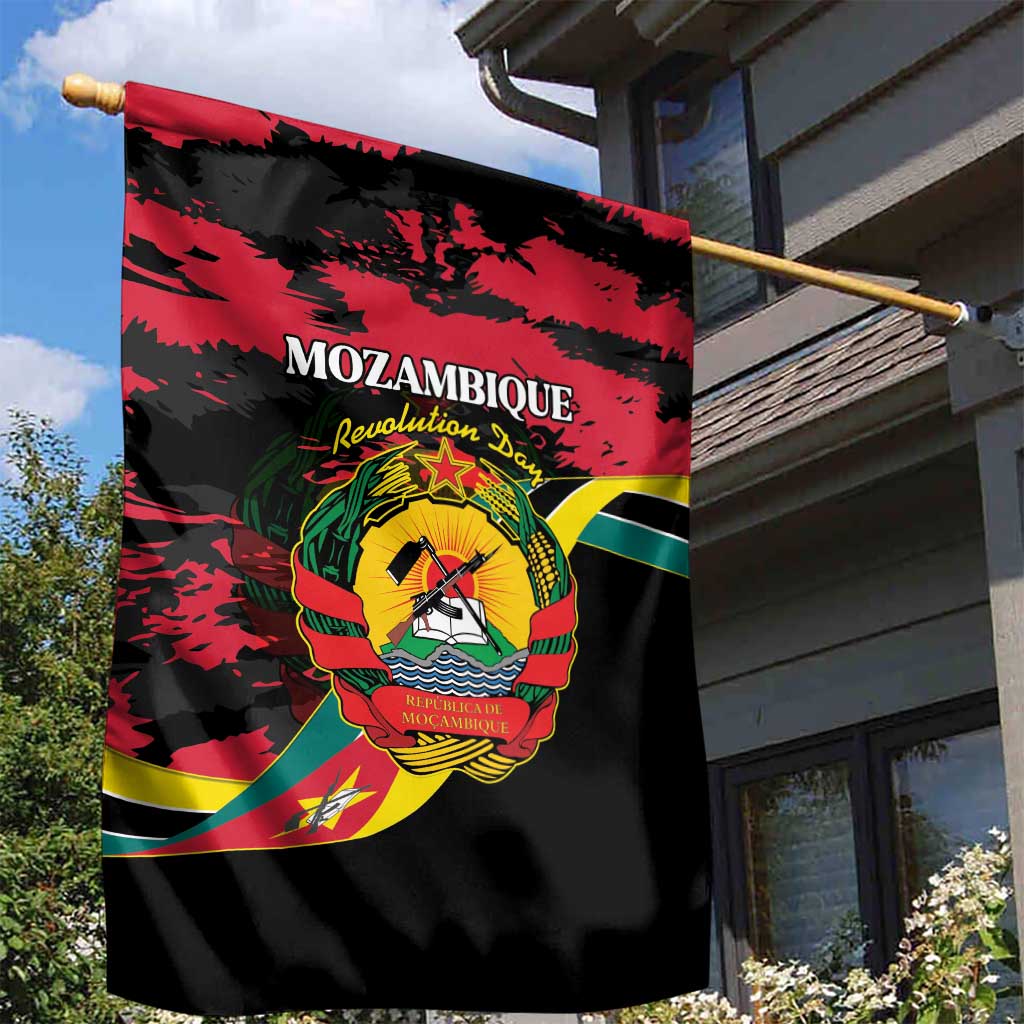 Mozambique Revolution Day Garden Flag Coat Of Arms FRELIMO - Wonder Print Shop