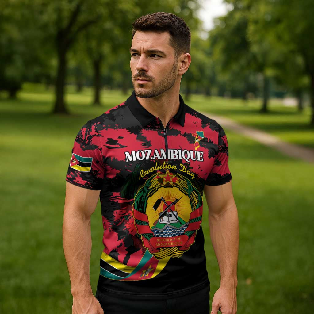 Personalized Mozambique Revolution Day Zipper Polo Shirt Coat Of Arms FRELIMO - Wonder Print Shop