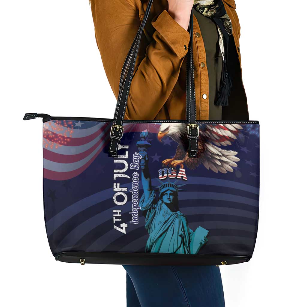 Fourth Of July USA Leather Tote Bag Eagle - Statue Of Liberty