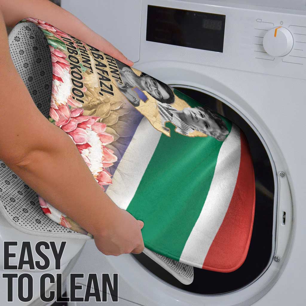 South African Women Mobilisation Bathroom Set Wathint Abafazi Wathint Imbokodo - Wonder Print Shop