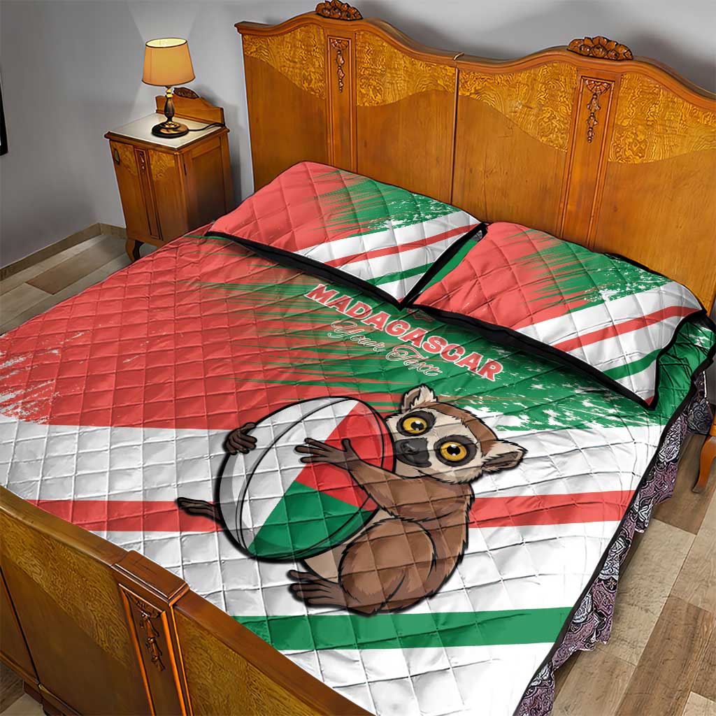 Madagascar Rugby Custom Quilt Bed Set Go Les Makis - Wonder Print Shop