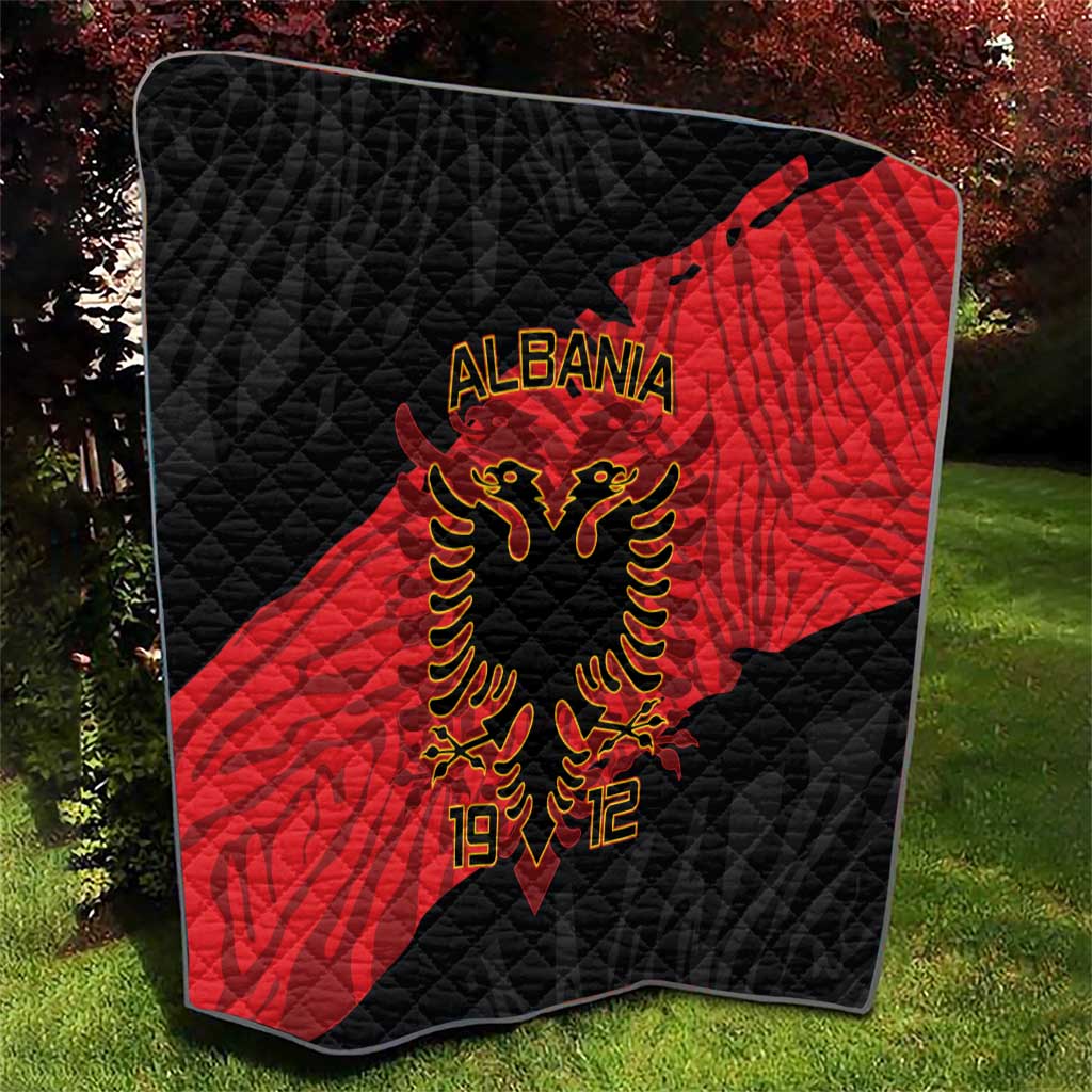 Albania Independence Day Quilt Albanian Eagle - Grunge Style - Wonder Print Shop