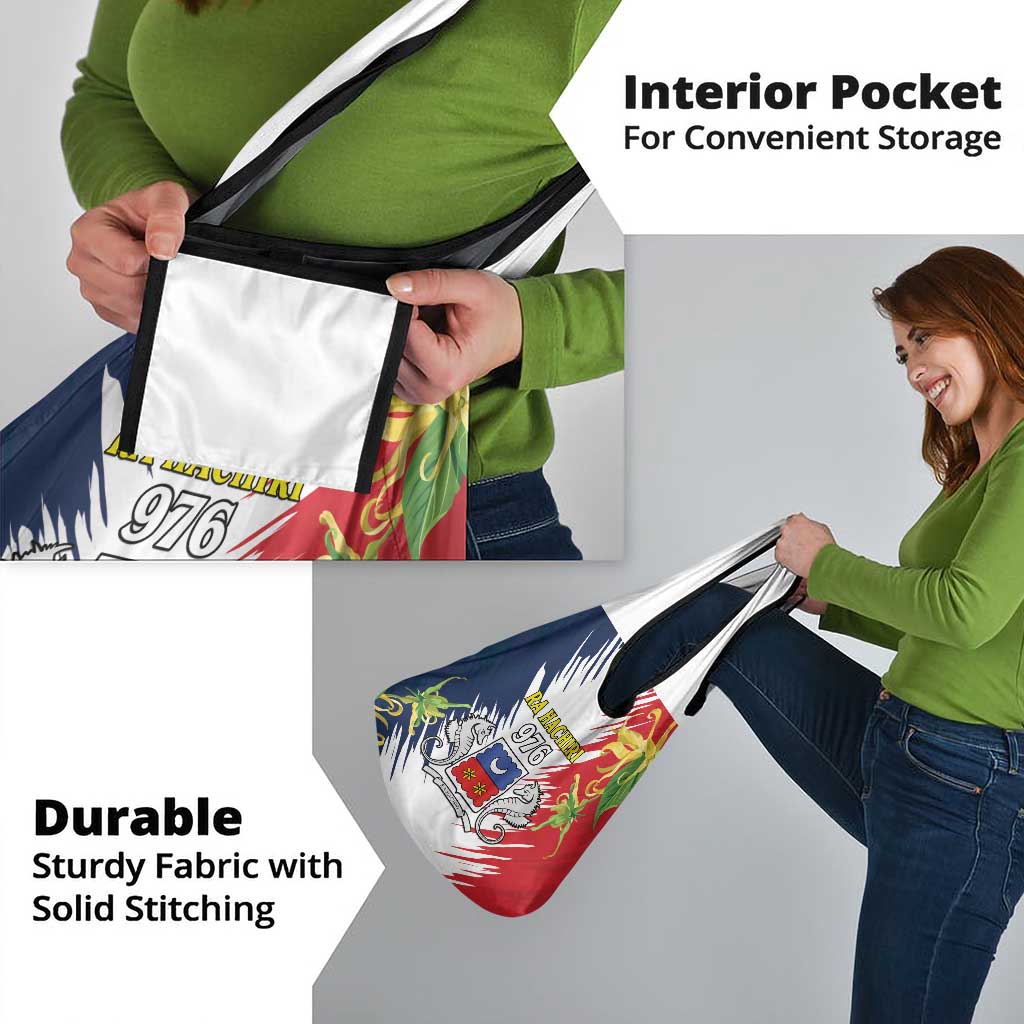 Ra Hachiri 976 Grocery Bag Coat Of Arms With Ylang Ylang