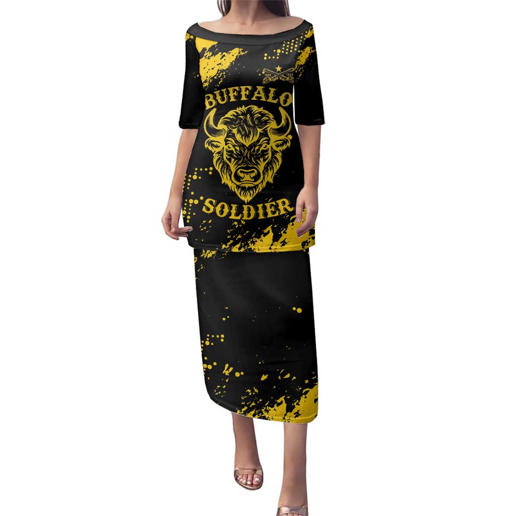 Personalized Bison Buffalo Soldiers Family Matching Puletasi and Hawaiian Shirt American Heroes - Black Grunge Style - Wonder Print Shop