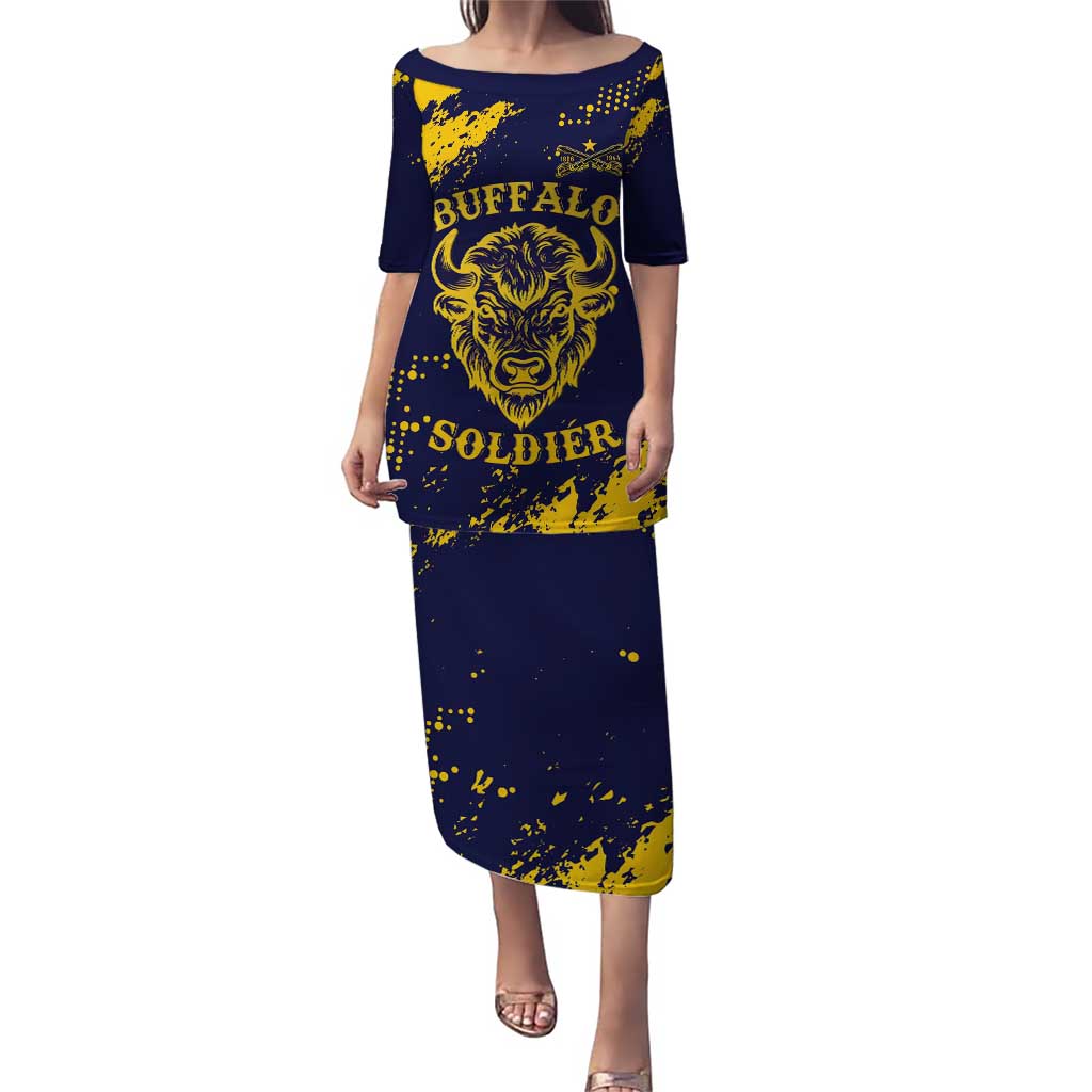Personalized Bison Buffalo Soldiers Puletasi American Heroes - Blue Grunge Style - Wonder Print Shop