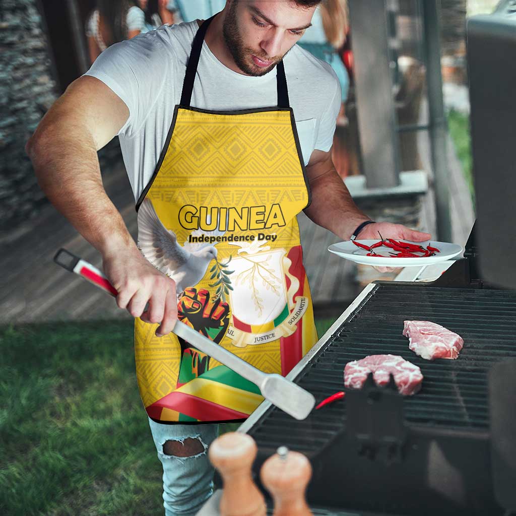 Guinea Independence Day Apron Coat Of Arms With African Pattern - Wonder Print Shop