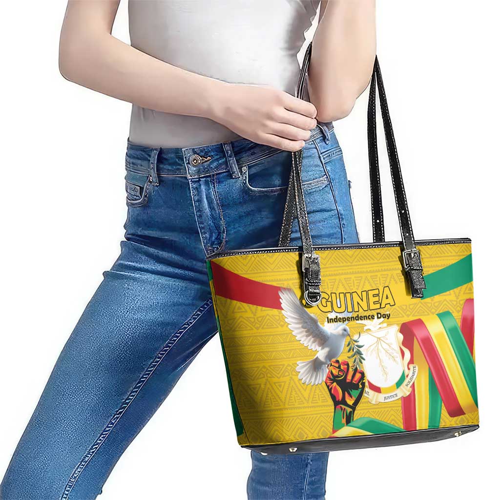 Guinea Independence Day Leather Tote Bag Coat Of Arms With African Pattern - Wonder Print Shop