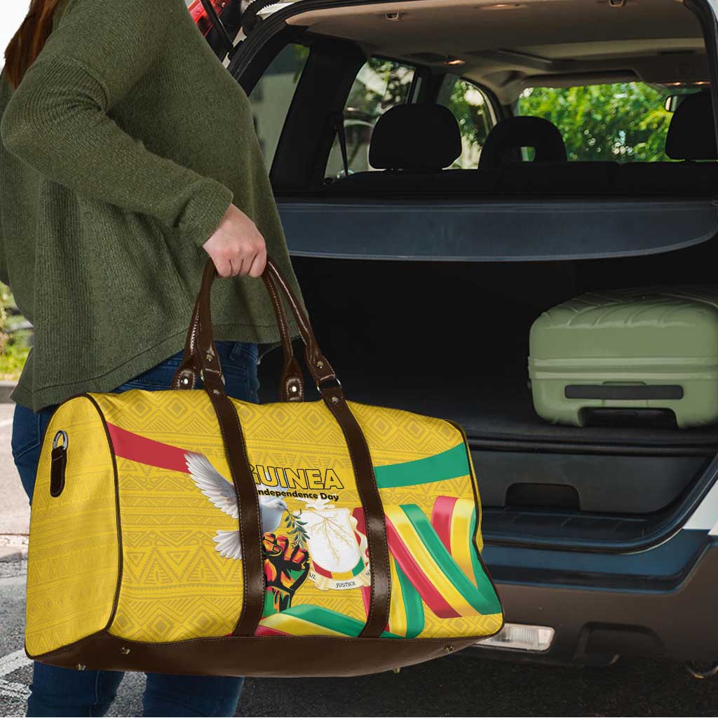 Guinea Independence Day Travel Bag Coat Of Arms With African Pattern - Wonder Print Shop