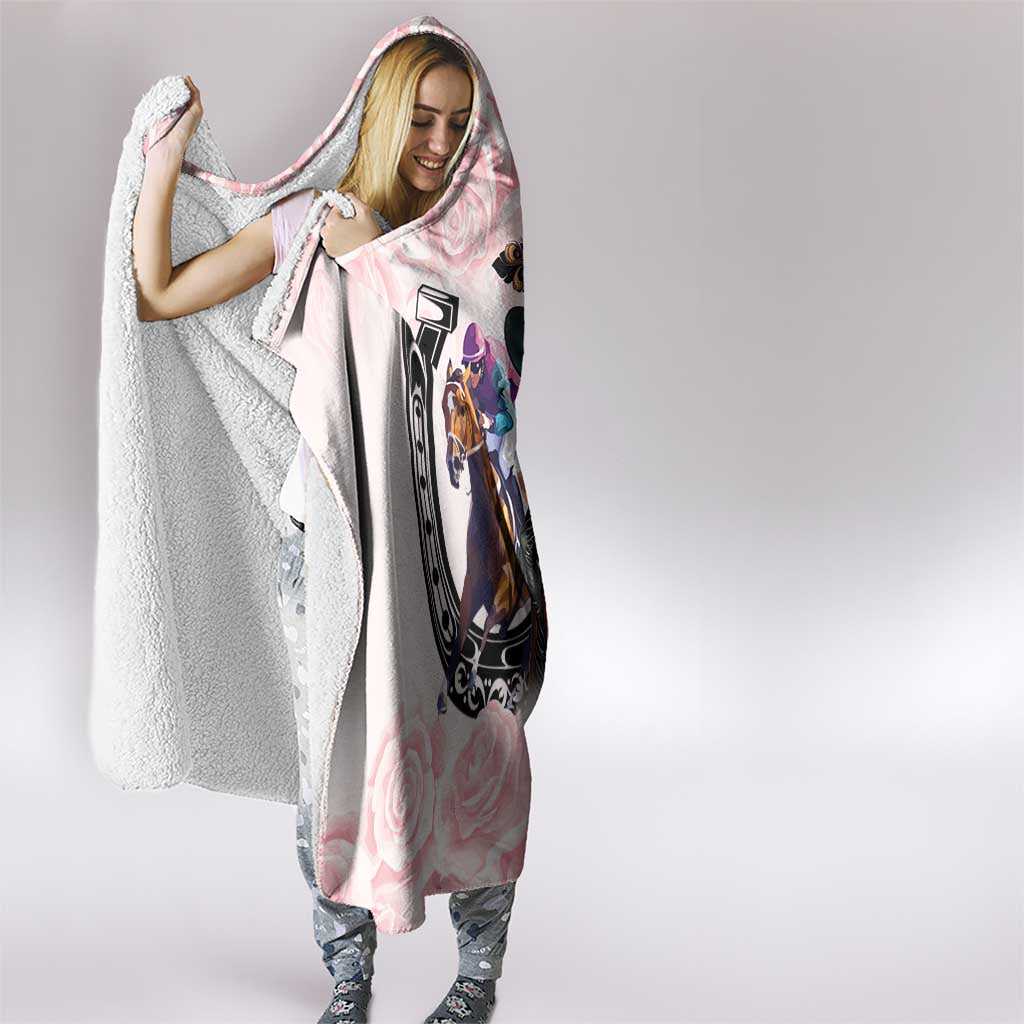 Kentucky Horse Racing Hooded Blanket Black Derby Lady Pink Roses