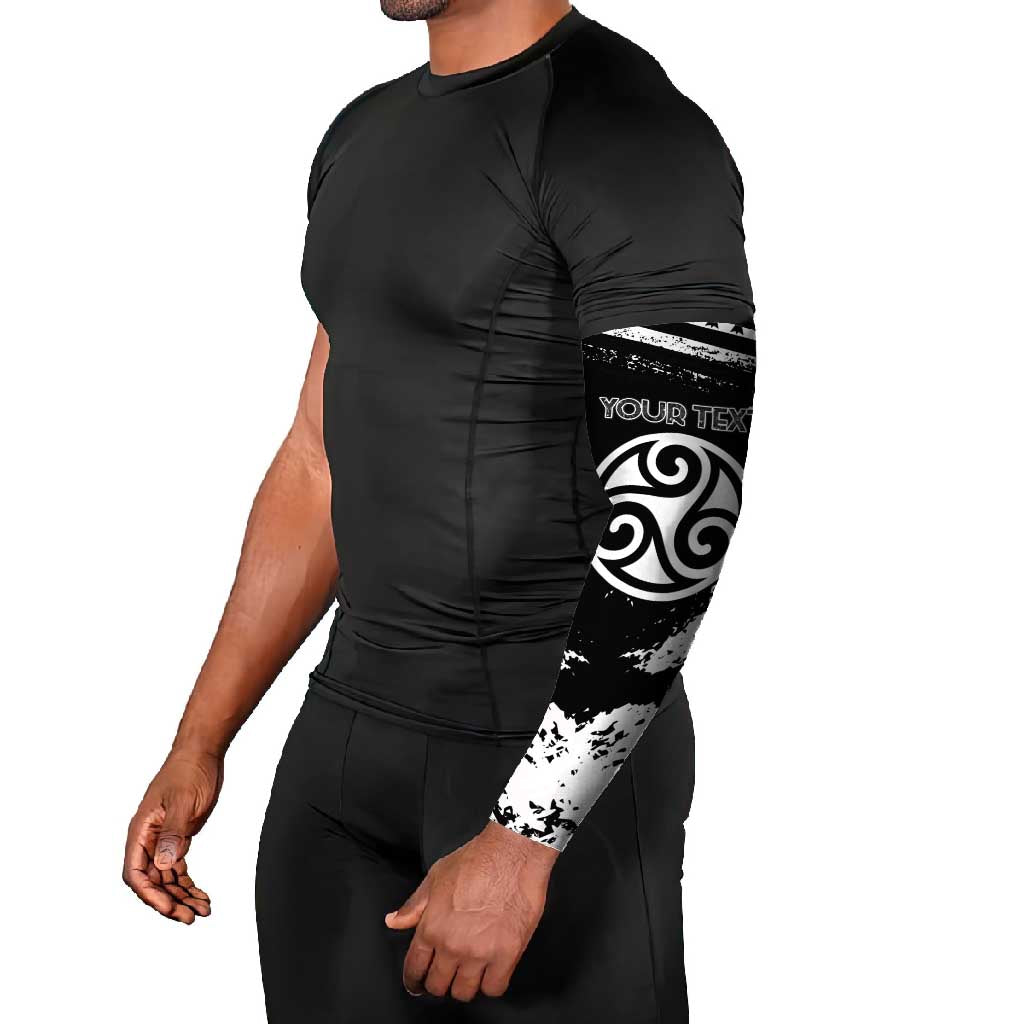 Brittany Arm Sleeves Coat Of Arms With Triskelion - Grunge Style - Wonder Print Shop