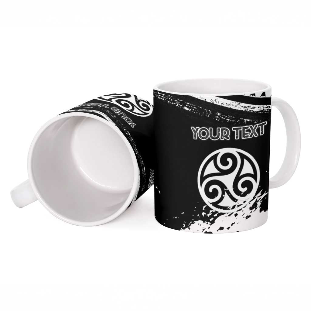 Personalized Brittany Ceramic Mug Coat Of Arms With Triskelion - Grunge Style - Wonder Print Shop