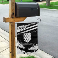 Brittany Garden Flag Coat Of Arms With Triskelion - Grunge Style - Wonder Print Shop