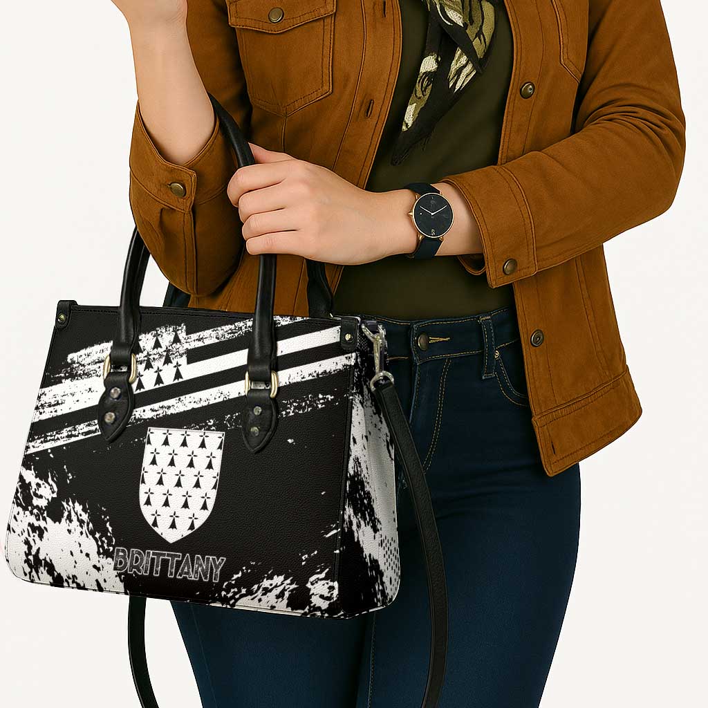 Brittany Leather Bag Coat Of Arms With Triskelion - Grunge Style - Wonder Print Shop