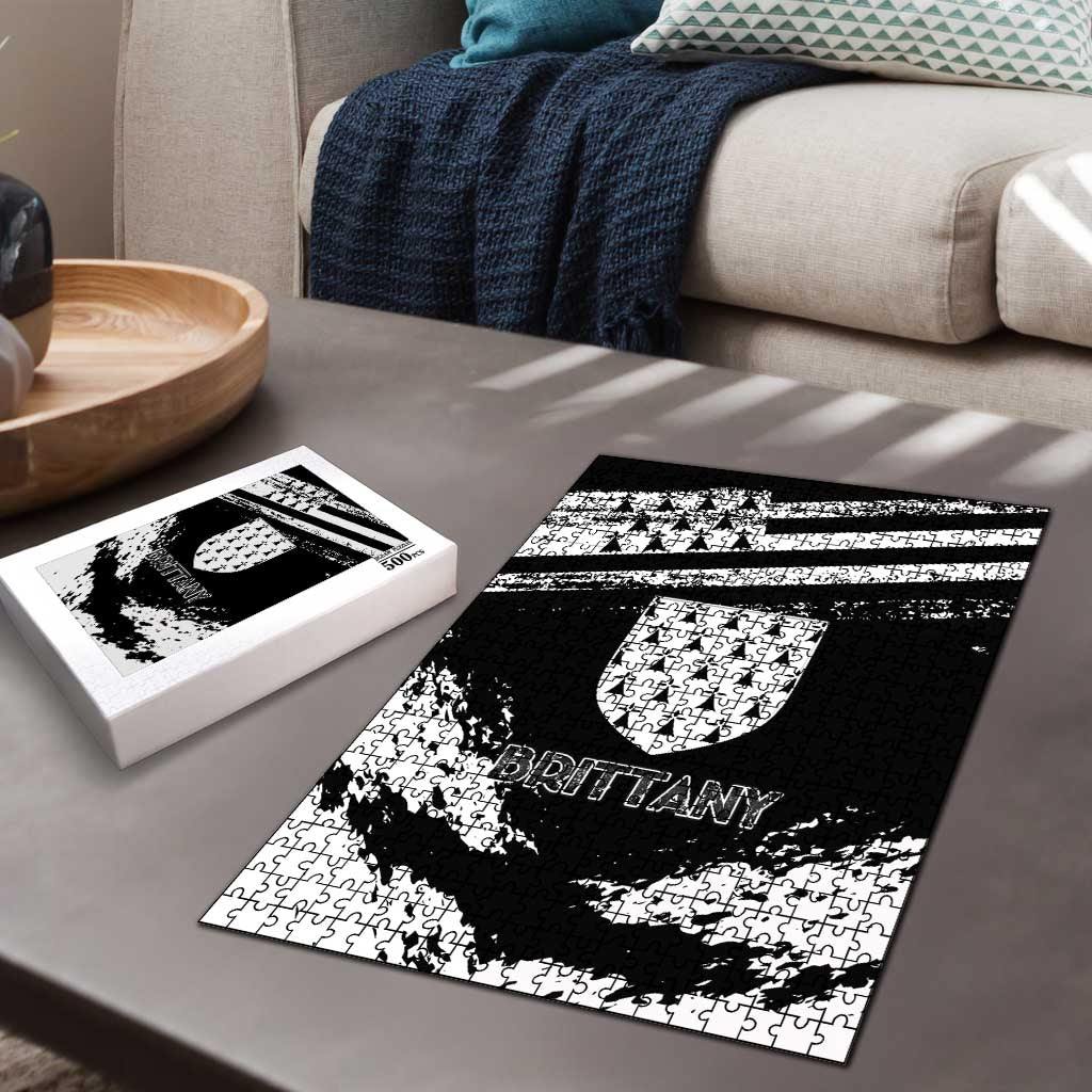 Brittany Puzzle Coat Of Arms With Triskelion - Grunge Style - Wonder Print Shop