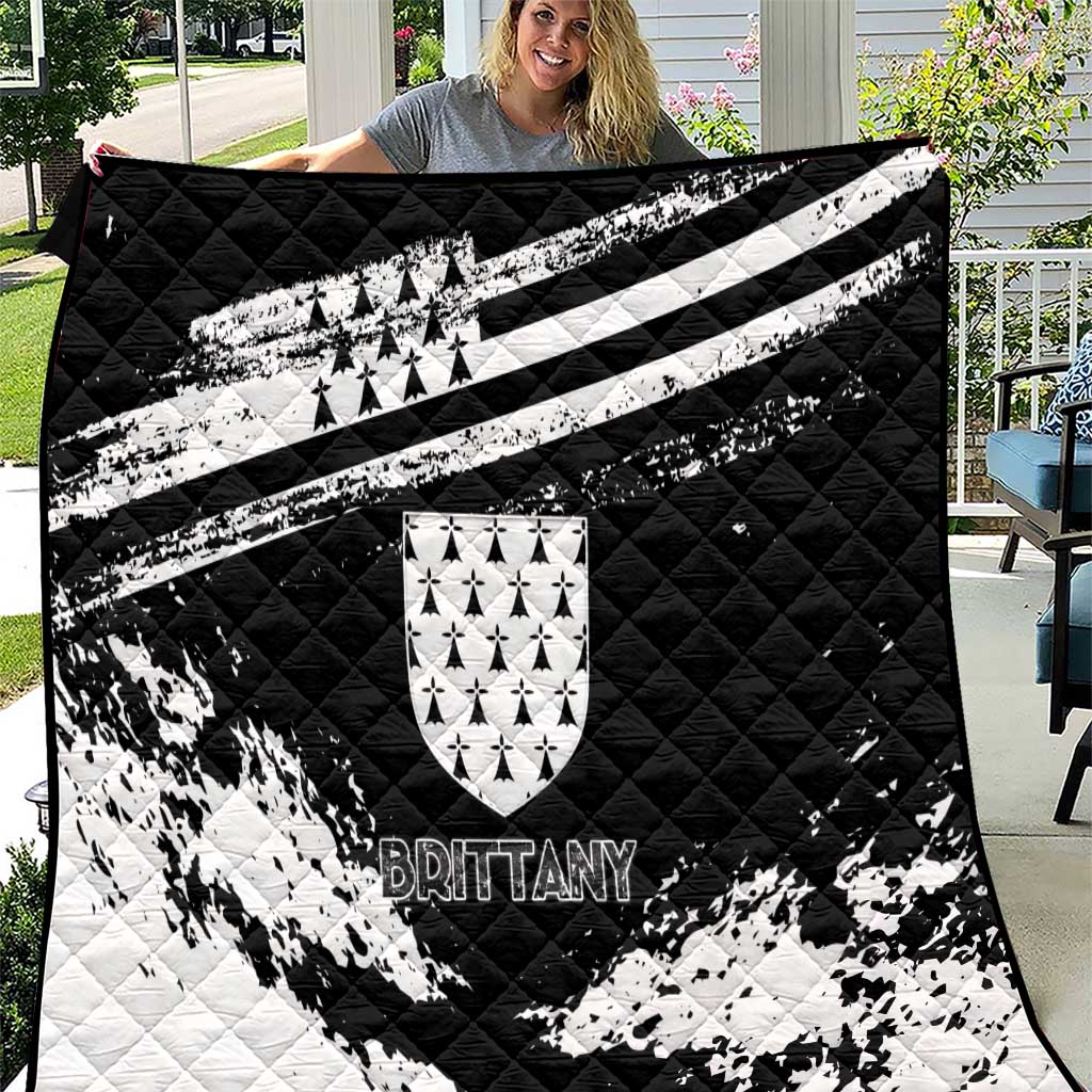Brittany Quilt Coat Of Arms With Triskelion - Grunge Style - Wonder Print Shop