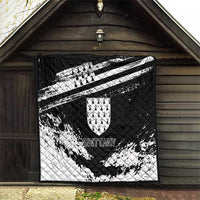 Brittany Quilt Coat Of Arms With Triskelion - Grunge Style - Wonder Print Shop