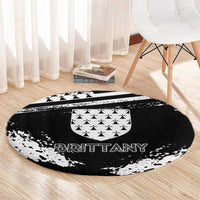 Brittany Round Carpet Coat Of Arms With Triskelion - Grunge Style - Wonder Print Shop