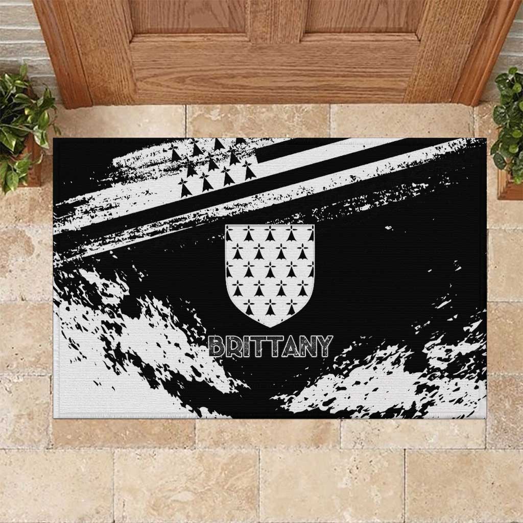Brittany Rubber Doormat Coat Of Arms With Triskelion - Grunge Style - Wonder Print Shop