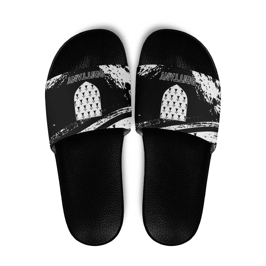 Brittany Slide Sandals Coat Of Arms With Triskelion - Grunge Style - Wonder Print Shop