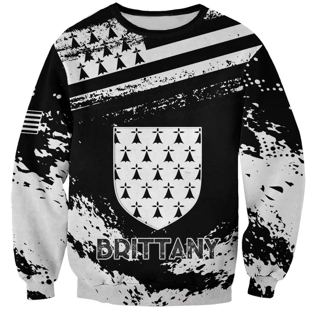 Personalized Brittany Sweatshirt Coat Of Arms With Triskelion - Grunge Style - Wonder Print Shop