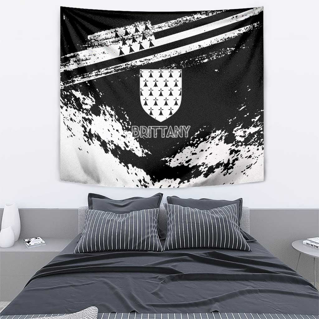 Brittany Tapestry Coat Of Arms With Triskelion - Grunge Style - Wonder Print Shop