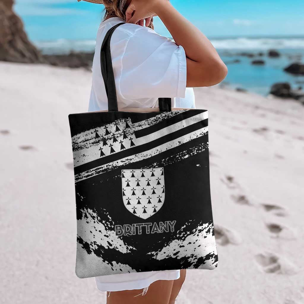 Brittany Tote Bag Coat Of Arms With Triskelion - Grunge Style - Wonder Print Shop