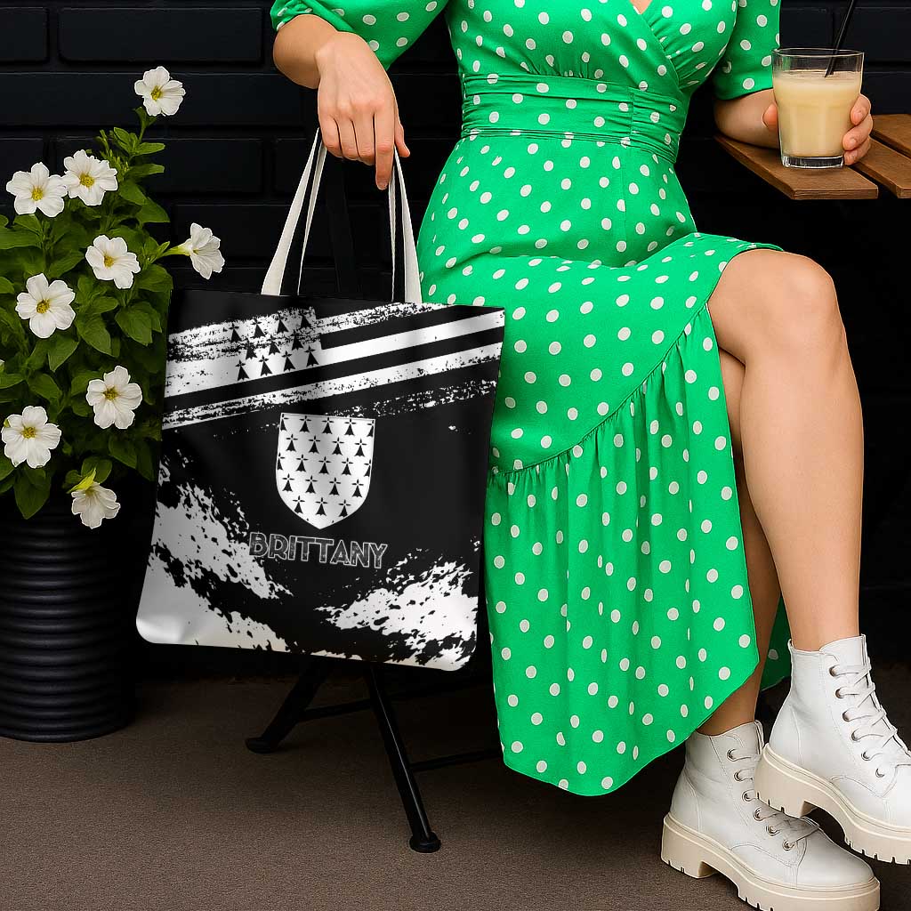 Brittany Tote Bag Coat Of Arms With Triskelion - Grunge Style - Wonder Print Shop