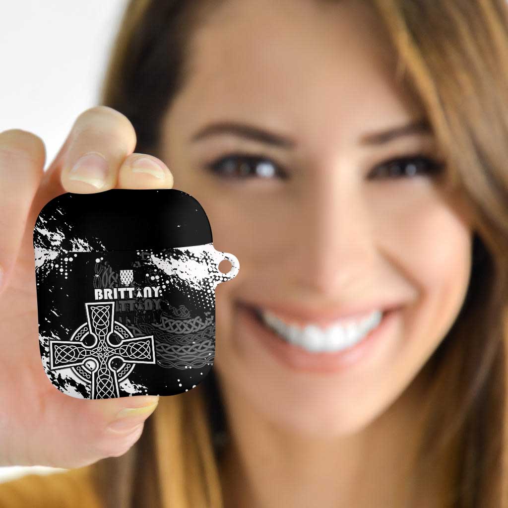 Brittany Celtic Cross AirPods Case With Celtic Knotwork - Wonder Print Shop