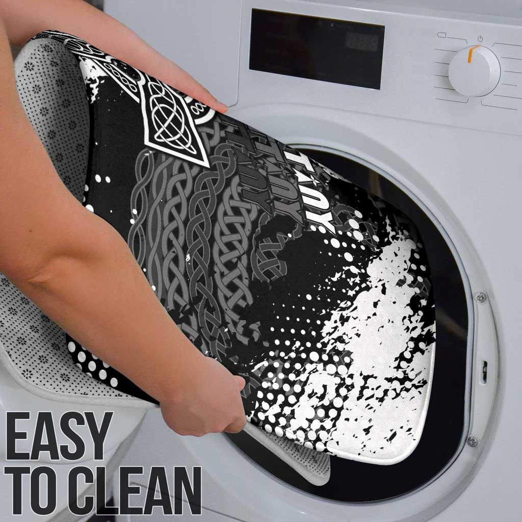 Brittany Celtic Cross Bathroom Set With Celtic Knotwork - Wonder Print Shop