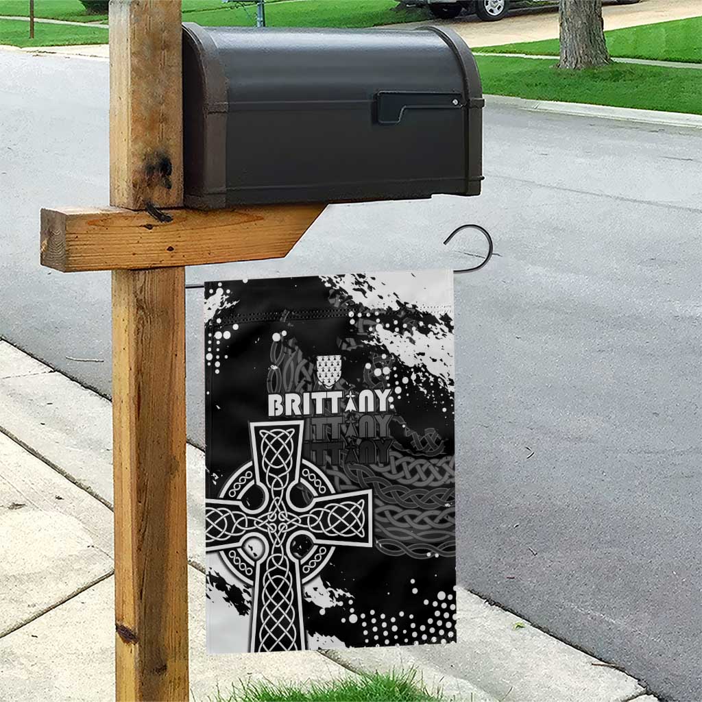 Brittany Celtic Cross Garden Flag With Celtic Knotwork - Wonder Print Shop