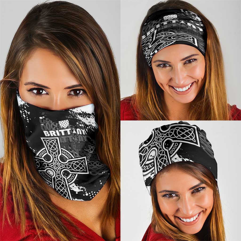 Brittany Celtic Cross Neck Gaiter With Celtic Knotwork - Wonder Print Shop