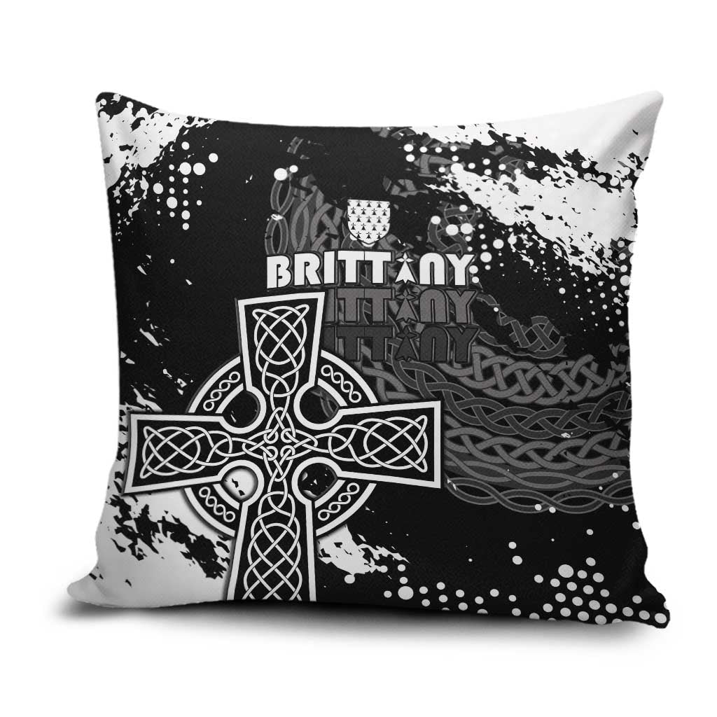 Brittany Celtic Cross Pillow Cover With Celtic Knotwork - Wonder Print Shop